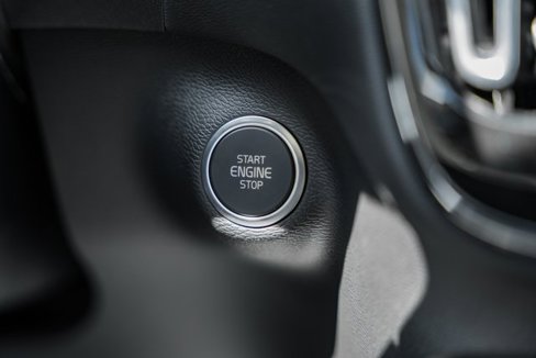 New 2026 Volvo XC40 B5 Plus w/ Protection Package Premier image 28