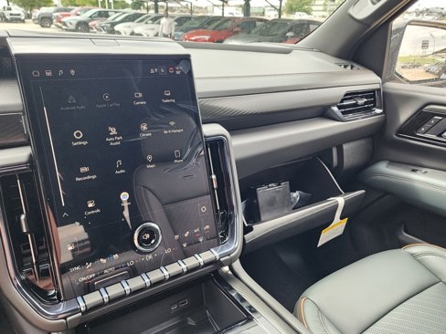 New 2026 GMC Yukon AT4 w/ AT4 Premium Package image 39