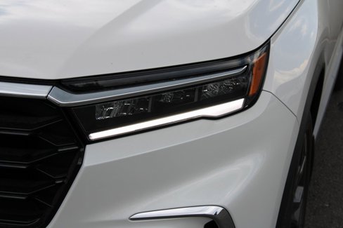 New 2025 Honda Pilot Touring image 12