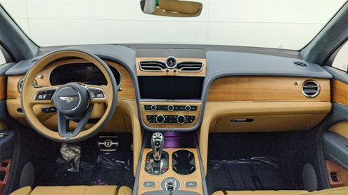 New 2024 Bentley Bentayga image 4