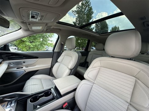 New 2025 Lincoln Nautilus Reserve image 22