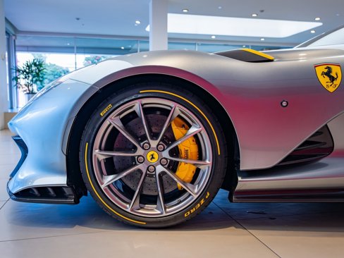 Used 2023 Ferrari 812 Competizione A image 3