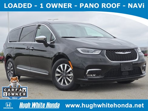 Used 2023 Chrysler Pacifica Limited image 1