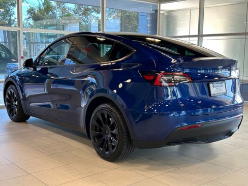 Used 2023 Tesla Model Y Long Range image 14