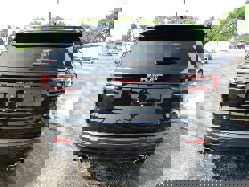 New 2025 GMC Acadia Elevation w/ Elevation Premium Package image 7