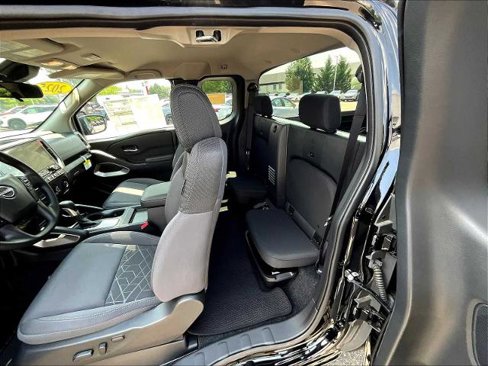 Certified 2025 Nissan Frontier SV image 15