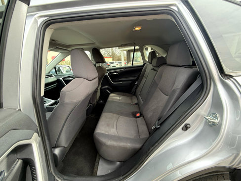 Used 2019 Toyota RAV4 XLE w/ Convenience Package image 15