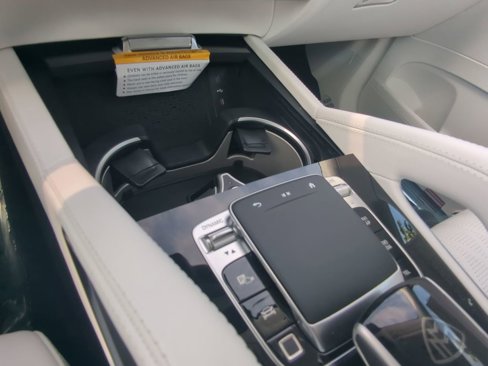 New 2025 Mercedes-Benz Maybach GLS 600 4MATIC image 9