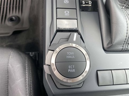 Used 2025 Toyota Tacoma SR5 image 24