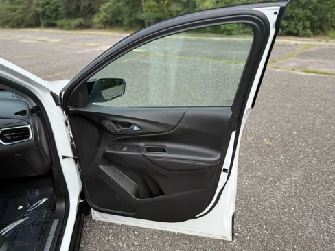 Used 2020 Chevrolet Equinox Premier w/ Premier Redline Edition image 17