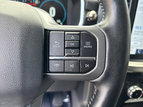 Used 2022 Ford F150 Lariat w/ Equipment Group 502A High image 16