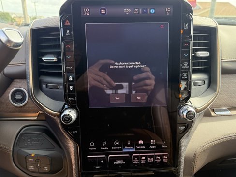 New 2025 RAM 2500 Limited image 27