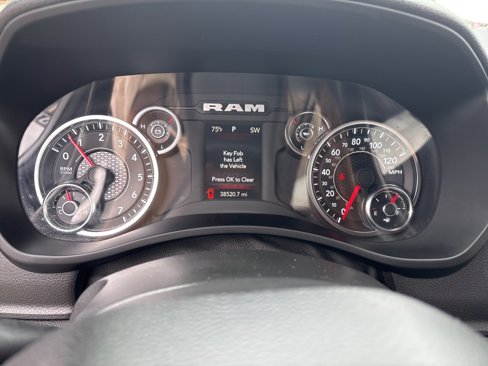 Used 2024 RAM 2500 Tradesman w/ Chrome Appearance Group image 9