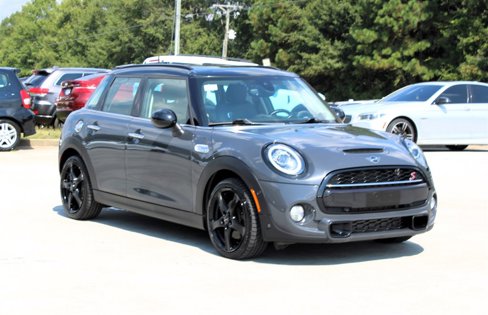 Used 2019 MINI Cooper S w/ Signature Upholstery Package image 9