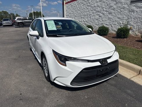 Certified 2024 Toyota Corolla LE image 1