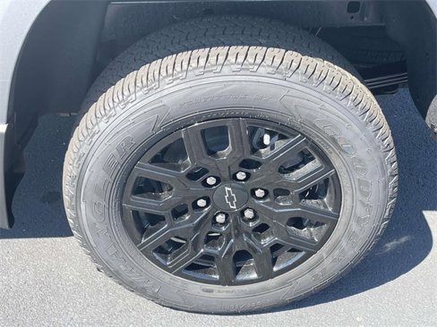 New 2026 Chevrolet Colorado W/T w/ WT Custom Package image 9