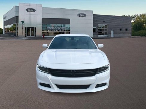 Used 2022 Dodge Charger SXT image 3