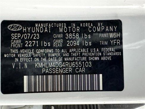 Used 2024 Hyundai Elantra SEL image 26