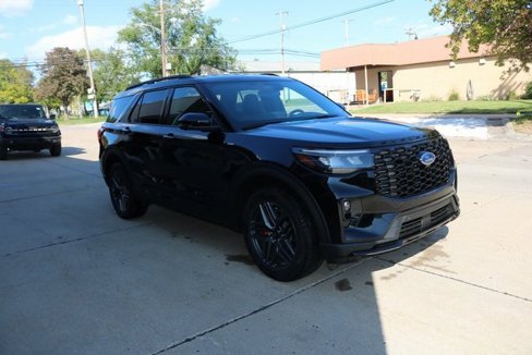 New 2025 Ford Explorer ST-Line image 11