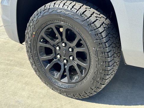 Used 2020 Chevrolet Tahoe LT w/ Off-Road Package image 12