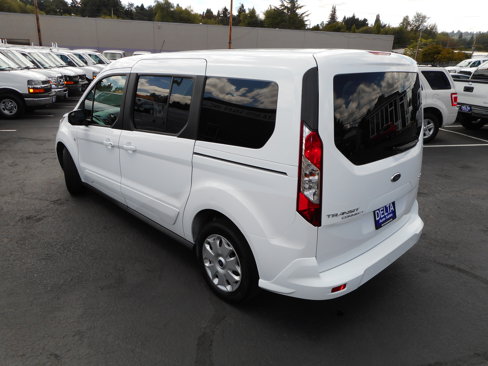 Used 2016 Ford Transit Connect XLT image 4