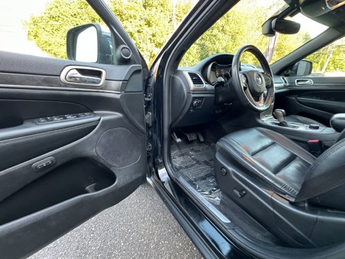 Used 2017 Jeep Grand Cherokee Limited image 15