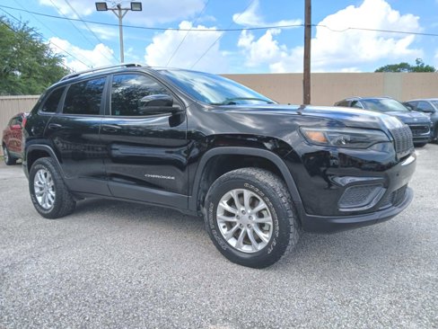 Used 2021 Jeep Cherokee Latitude w/ Mopar Interior Package image 1
