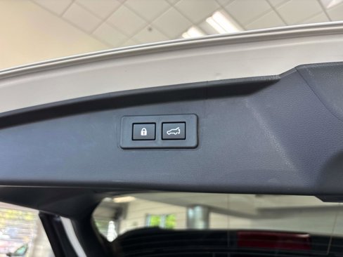 New 2025 Subaru Outback Limited XT image 5