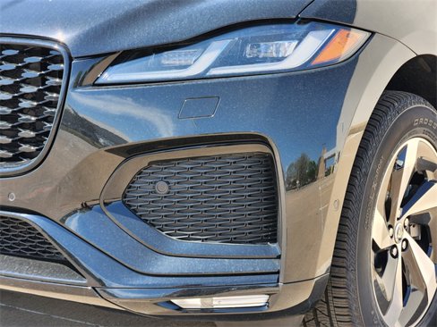 Used 2026 Jaguar F-PACE R-Dynamic S image 5