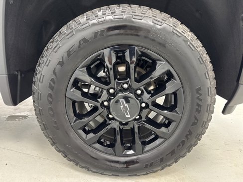 Used 2025 Chevrolet Silverado 2500 LTZ w/ Trail Boss Package image 34