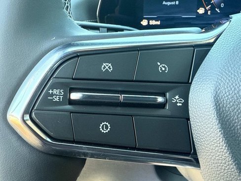 New 2026 Chevrolet Traverse LT image 16