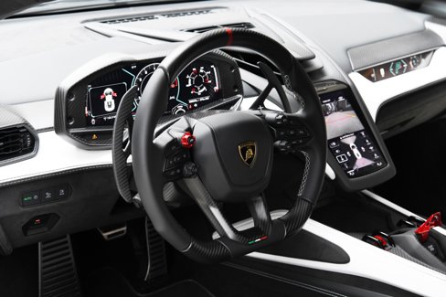 Used 2024 Lamborghini Revuelto image 11