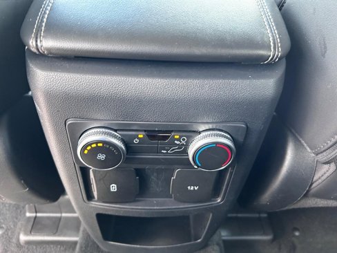 Used 2021 Ford Explorer XLT w/ Equipment Group 202A image 10