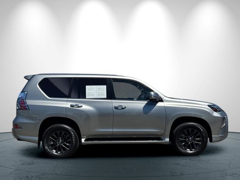 Used 2023 Lexus GX 460 Premium image 3