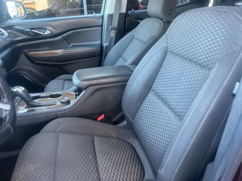 Used 2017 GMC Acadia SLE w/ LPO, Floor Liner Package image 39