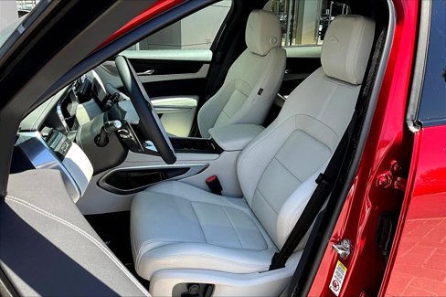 New 2026 Jaguar F-PACE R-Dynamic S image 9