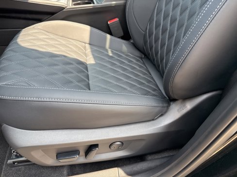 New 2025 Mitsubishi Outlander SEL image 25
