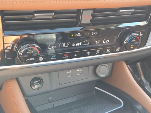 New 2026 Nissan Rogue Platinum image 11