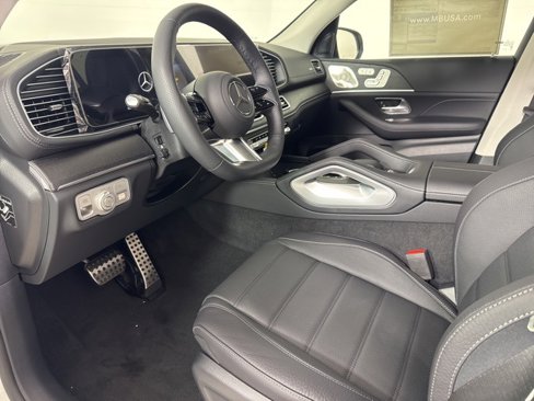 New 2026 Mercedes-Benz GLS 450 4MATIC image 10