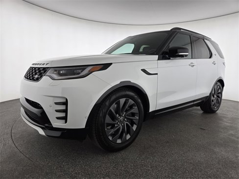 Certified 2024 Land Rover Discovery Dynamic SE image 29
