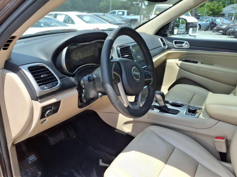 Used 2019 Jeep Grand Cherokee Limited w/ Luxury Group II image 14
