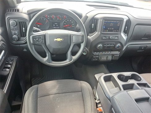 Used 2024 Chevrolet Silverado 2500 Custom w/ Custom Value Package image 11
