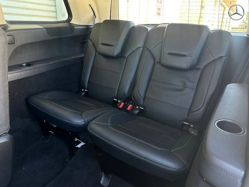 Used 2018 Mercedes-Benz GLS 550 4MATIC image 16