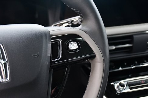 New 2025 Lincoln Corsair Reserve w/ Jet Appearance Package image 32