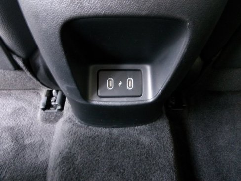 Used 2024 Hyundai Elantra Limited image 28