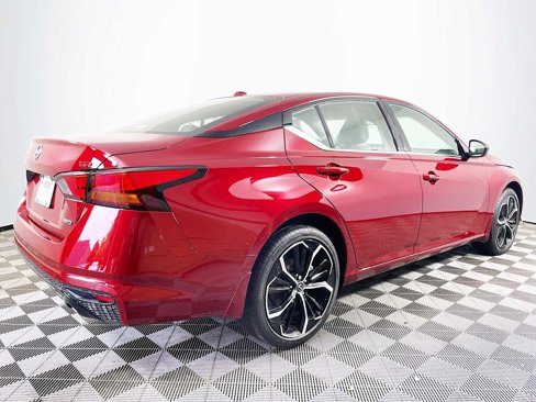 New 2025 Nissan Altima 2.5 SR w/ SR Premium Package image 2