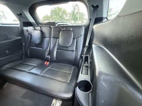 Used 2022 Ford Explorer XLT w/ Equipment Group 202A image 27