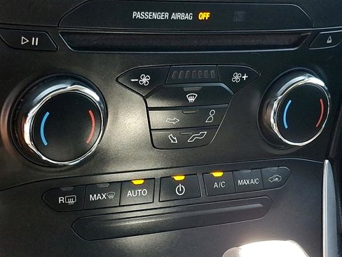 Used 2016 Ford Edge SEL image 18