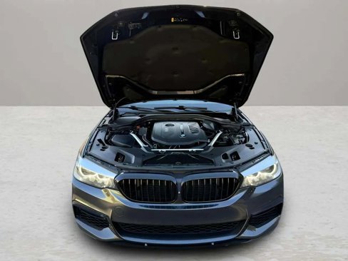 Used 2018 BMW 540i xDrive image 32