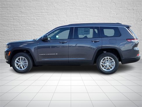 New 2025 Jeep Grand Cherokee L Laredo image 2